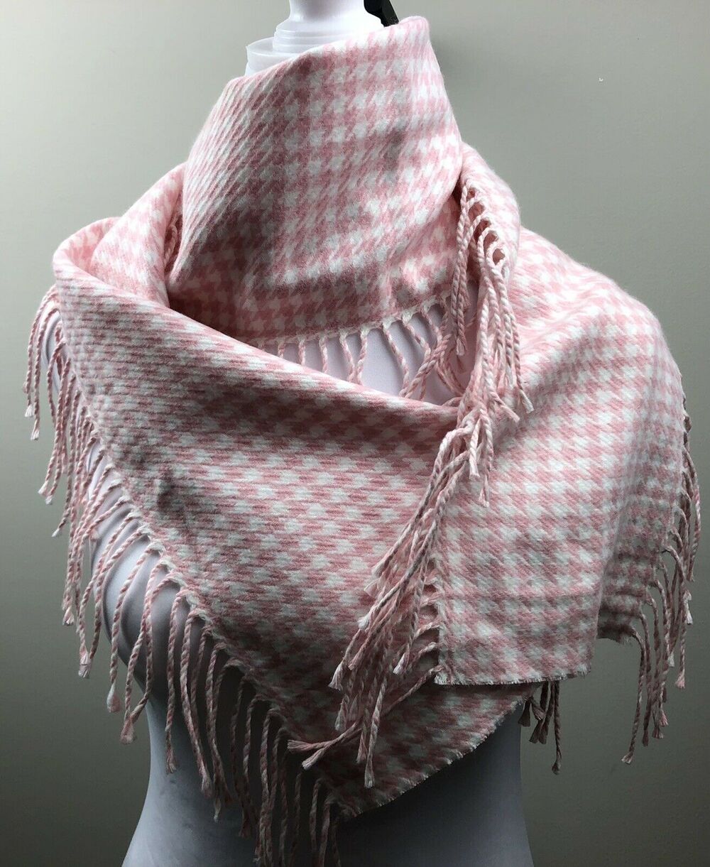 Sovrano Scarf Women Pink Houndstooth Cashmere Acrylic Fringe Elegant Fashion